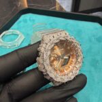 G Shock con bisel espinas oro blanco